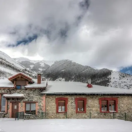 Gospodarstwo wiejskie Real Pajares (Asturias)