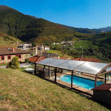 Real Gospodarstwo wiejskie Pajares (Asturias)